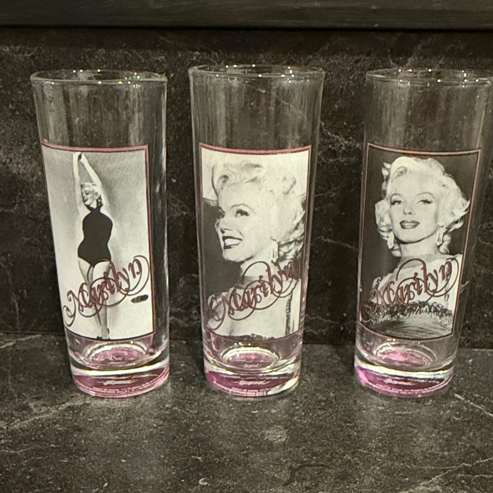 Vintage Marilyn Monroe Pink Shot Glass Set. 1960s